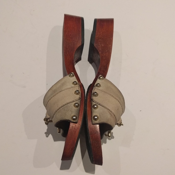 Beautiful vintage slippers by Gucci 🍀🍀🍀 - Picture 4 of 13